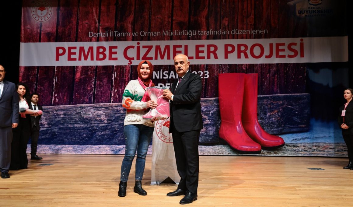Buyuksehirden Pembe Cizmeler Projesine destek 3 - Büyükşehir’den Pembe Çizmeler’e destek